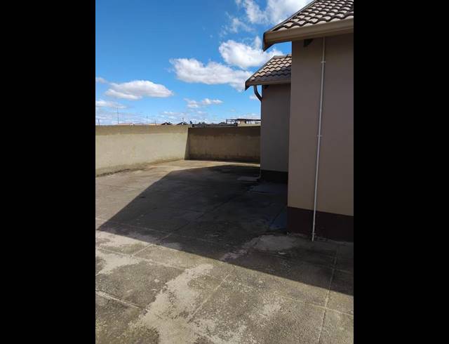 3 BEDROOM HOUSE FOR SALE IN WINDMILL PARK